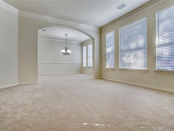 5th image of 4201 Warminster Dr