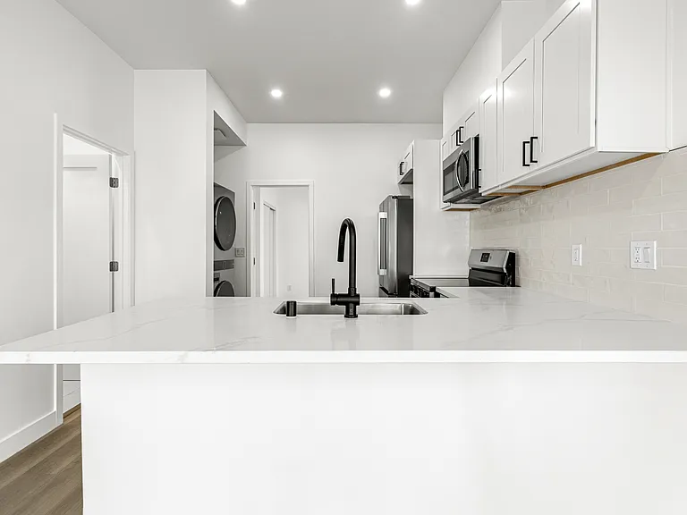 5006 La Dorna St #1 — Photo 9
