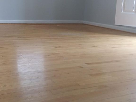 5th image of 2300 Laconia Ave