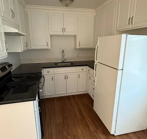 2327 Pruneridge Ave — Photo 1