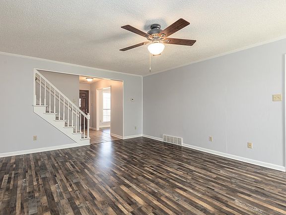5th image of 9621 Blue Spruce Dr