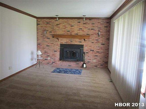 4th image of 315 Hillshafer Dr