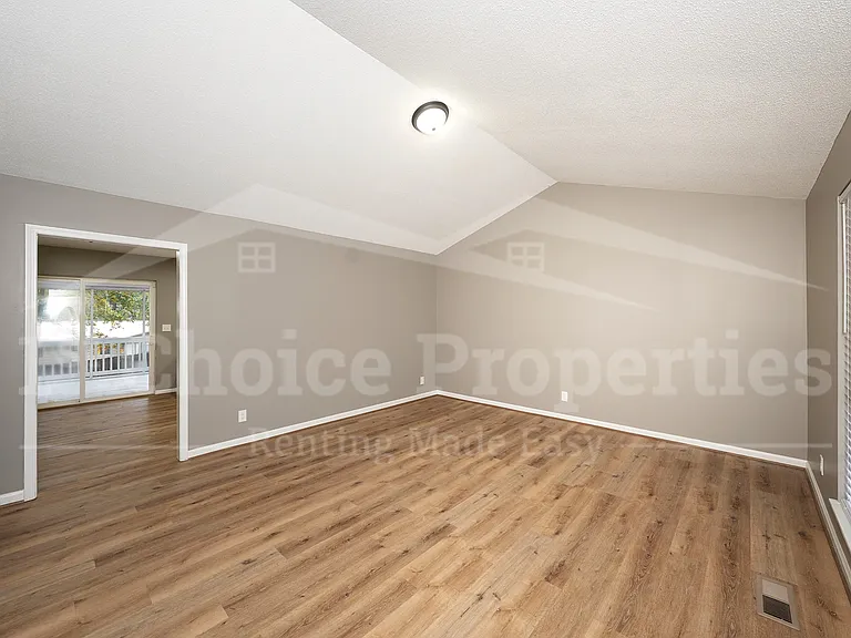 18 Polaris Cir — Photo 7