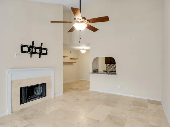 1860 White Oak Dr APT 228, Houston, TX 77009