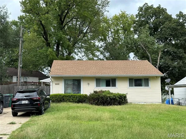 443 Macdougall Dr, Saint Louis, MO 63137