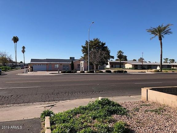5th image of 6218 N 59th Ave