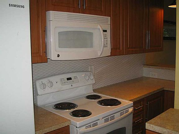 2nd image of 7801 NE 4th Ct APT 309