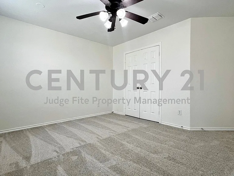 1724 Quails Nest Dr — Photo 35