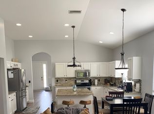 2181 Fairmont Ln, Naples, FL 34120