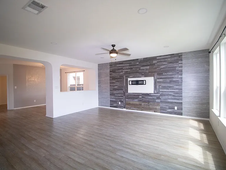 2105 Ebony Dove St — Photo 7