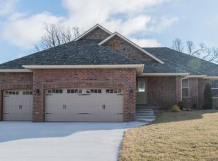 1436 N Vintage Ave, Republic, MO 65738
