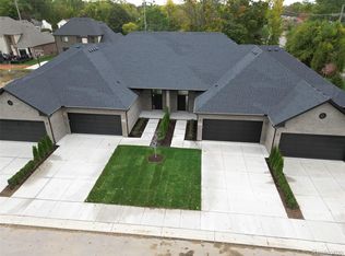 21955 Deer Brook Dr #3, Southfield, MI 48075