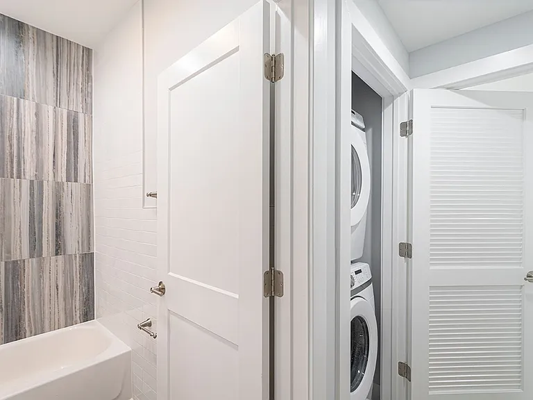 2808 W Oxford — Photo 11