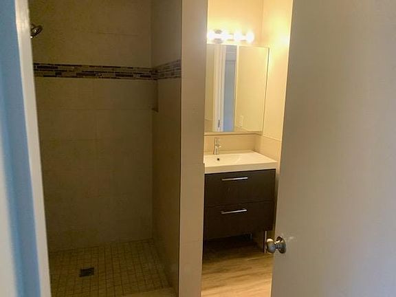 4th image of 1818 Calamar Ave #A
