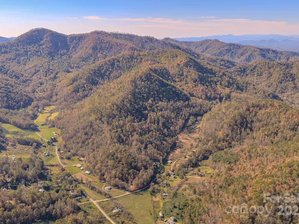 279 Morgan Branch Rd, Weaverville, NC 28787