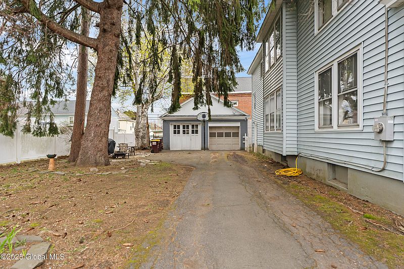 4th image of 208-210 S Second Avenue