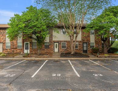 550 Darby Creek Rd APT 23, Lexington, KY, 40509