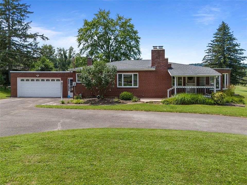 1st image of 107 Fairview Dr N