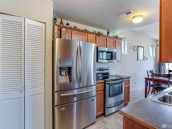 5th image of 21606 104th Street Ct E