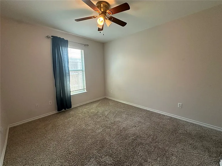 2012 Cottonwood Dr — Photo 18