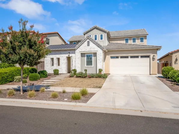 4477 Vineyard Dr, Madera, CA 93636