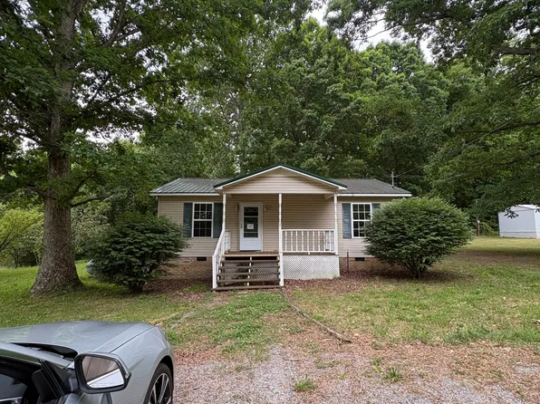 2174 Pleasant Hill Rd, Lynchburg, TN 37352