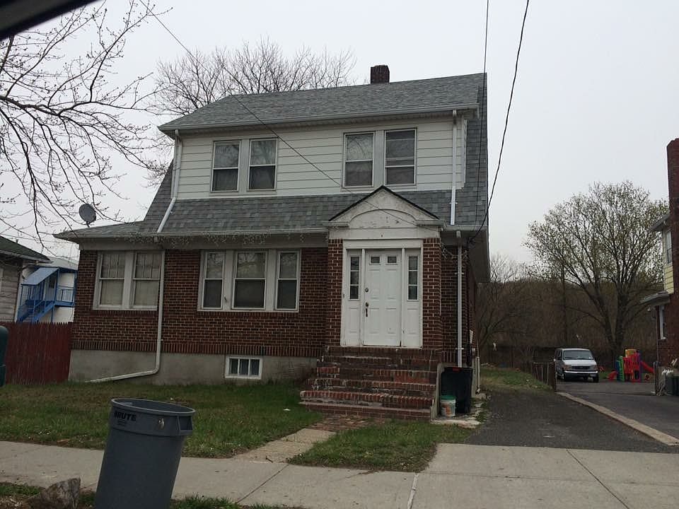 1st image of 1865 Richmond Ave