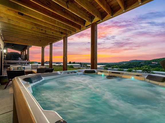 4th image of 250 Poolside Pass #6