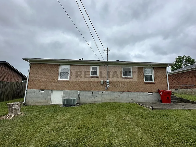 530 Foxwood Dr — Photo 19