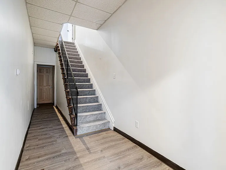 1738 Main Street — Photo 10
