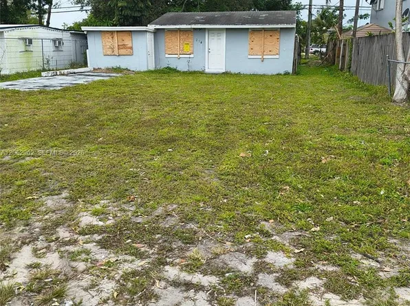 214 N 61st Ter, Hollywood, FL 33024