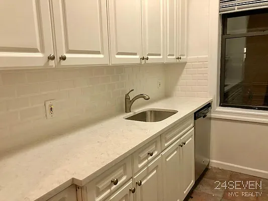 Rented by 24 7 NYC Realty Inc. | media 16