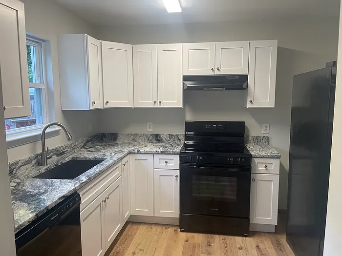 116 S Rock Glen Rd — Photo 5