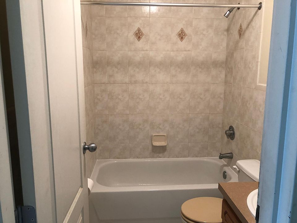2nd image of 17716 S Conduit Ave APT 2C