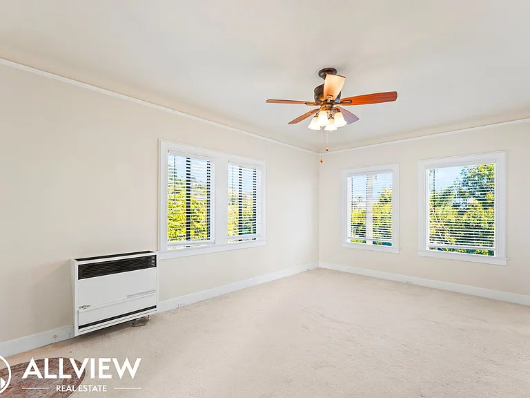 770 Hillcrest Drive — Photo 6
