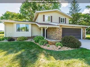 122 Pioneer Valley Dr, Sergeant Bluff, IA 51054
