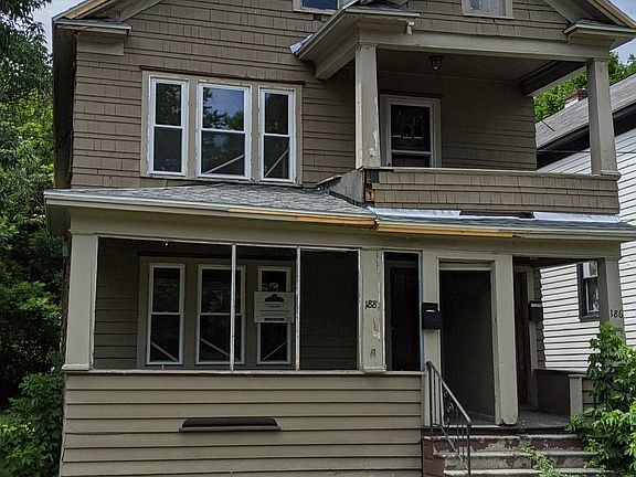 5th image of 186 Clyde Ave