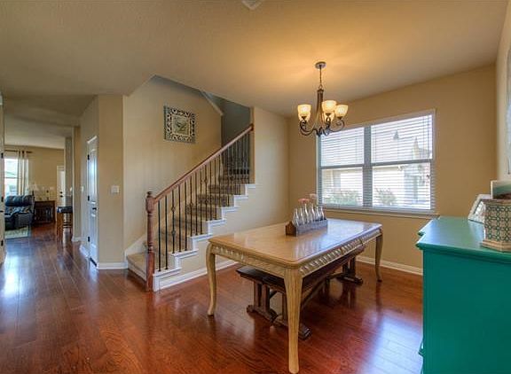 5th image of 1021 Sussex Way