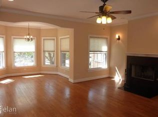 7611 N Sheridan Rd APT 2S, Chicago, IL 60626