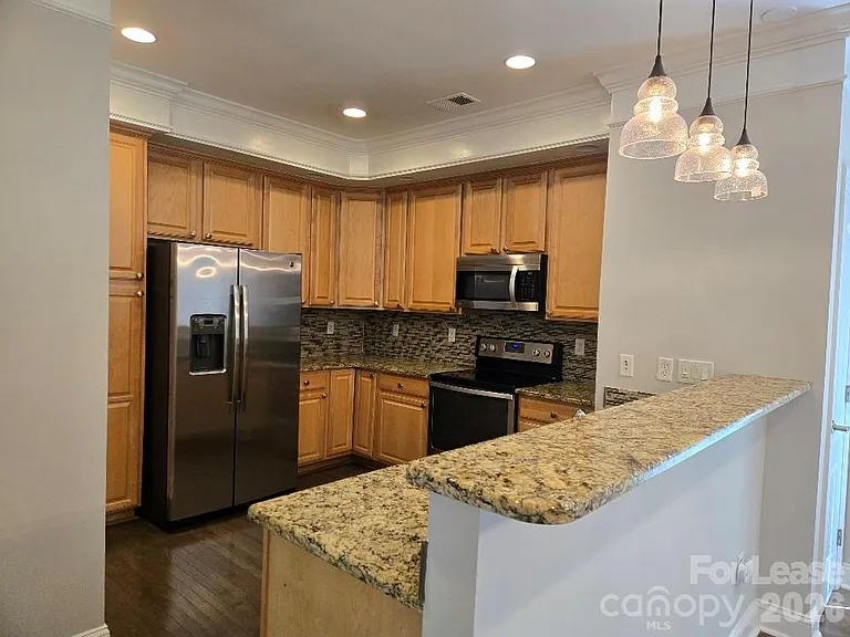2359 Madeline Meadow Dr — Photo 4