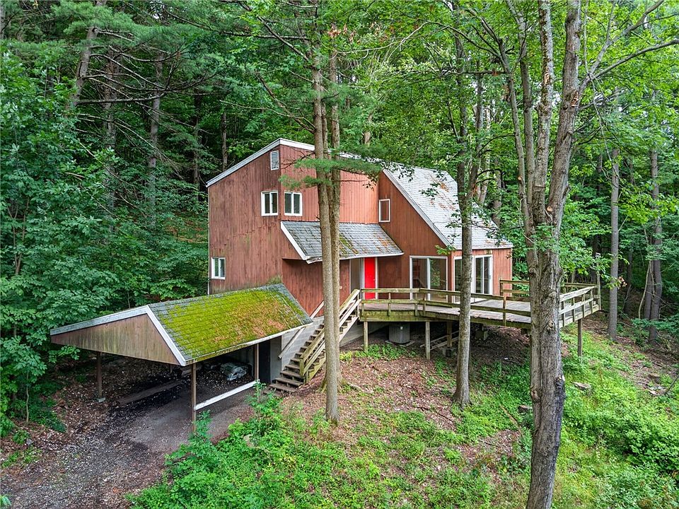 1st image of 2065 Ellis Hollow Rd