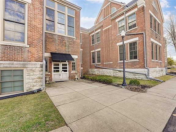 5th image of 226 McDaniel St APT 20