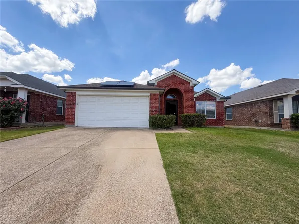 2563 Taos Dr, Grand Prairie, TX 75051