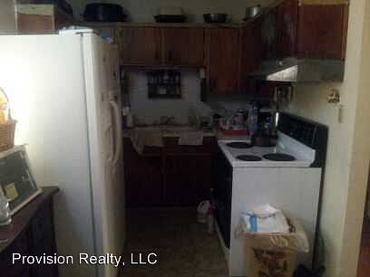 4th image of 701 Stafford St