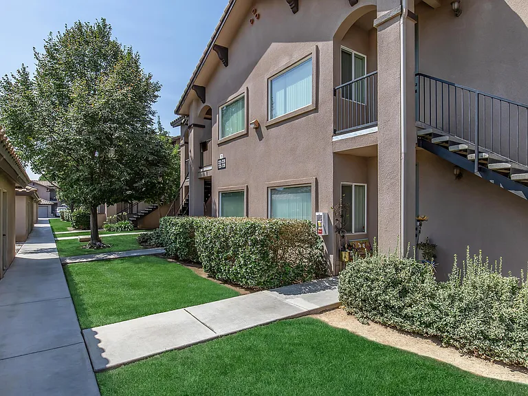 Palo Alto Place — Photo 13