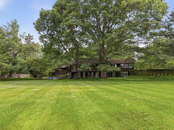 2nd image of 210 Falmouth Road