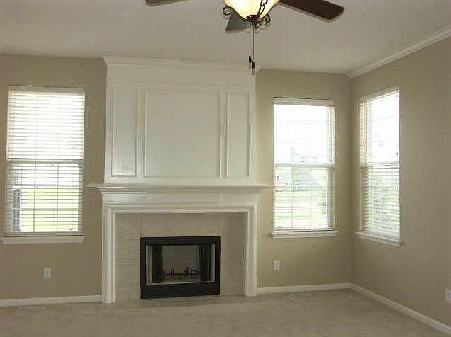 2nd image of 1533 Esprit Dr