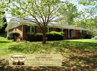 111 Hickory St, Tellico Plains, TN 37385