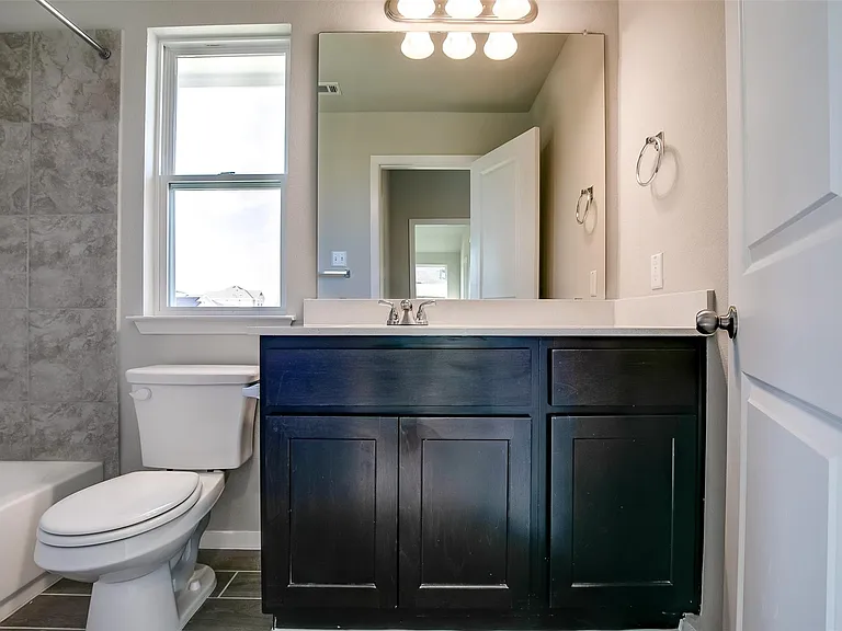 212 Stein Rd — Photo 25