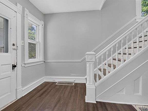 2nd image of 7403 Commonwealth Ave